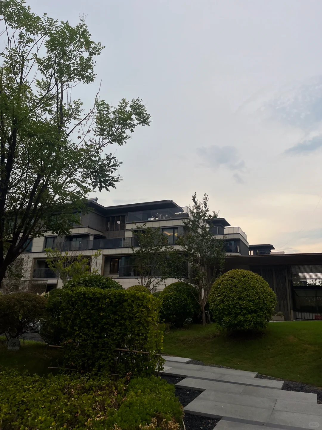 不听劝，考虑了很久还是买了大家嫌弃的叠墅