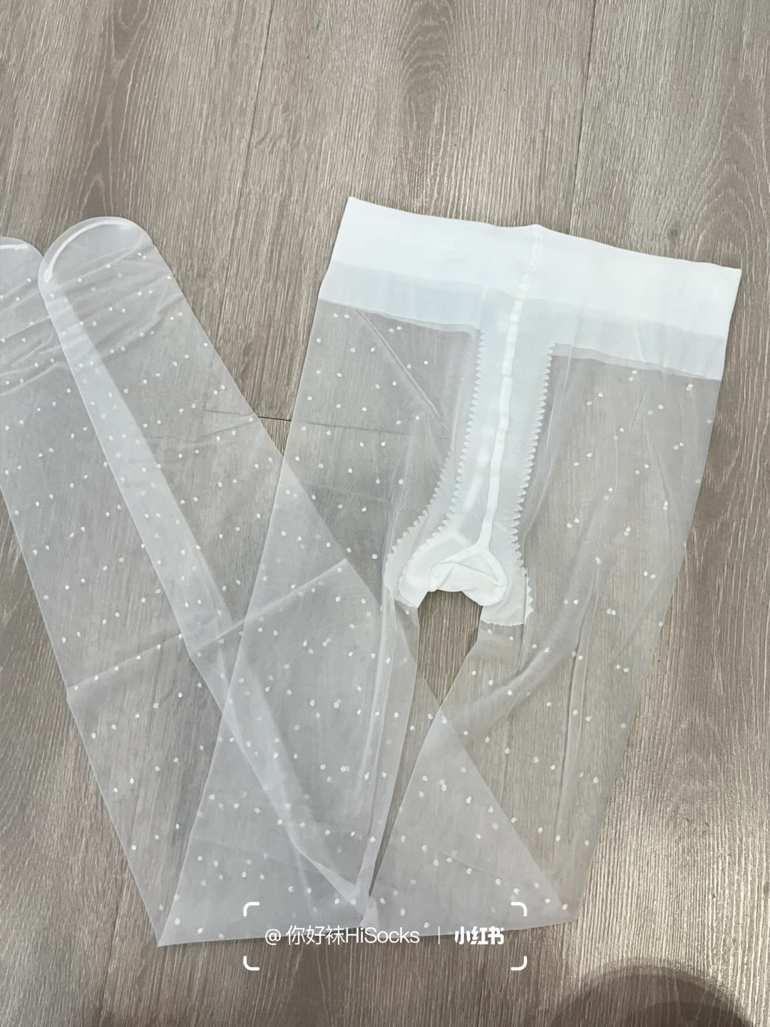 被00后推荐的波点白丝美到了！