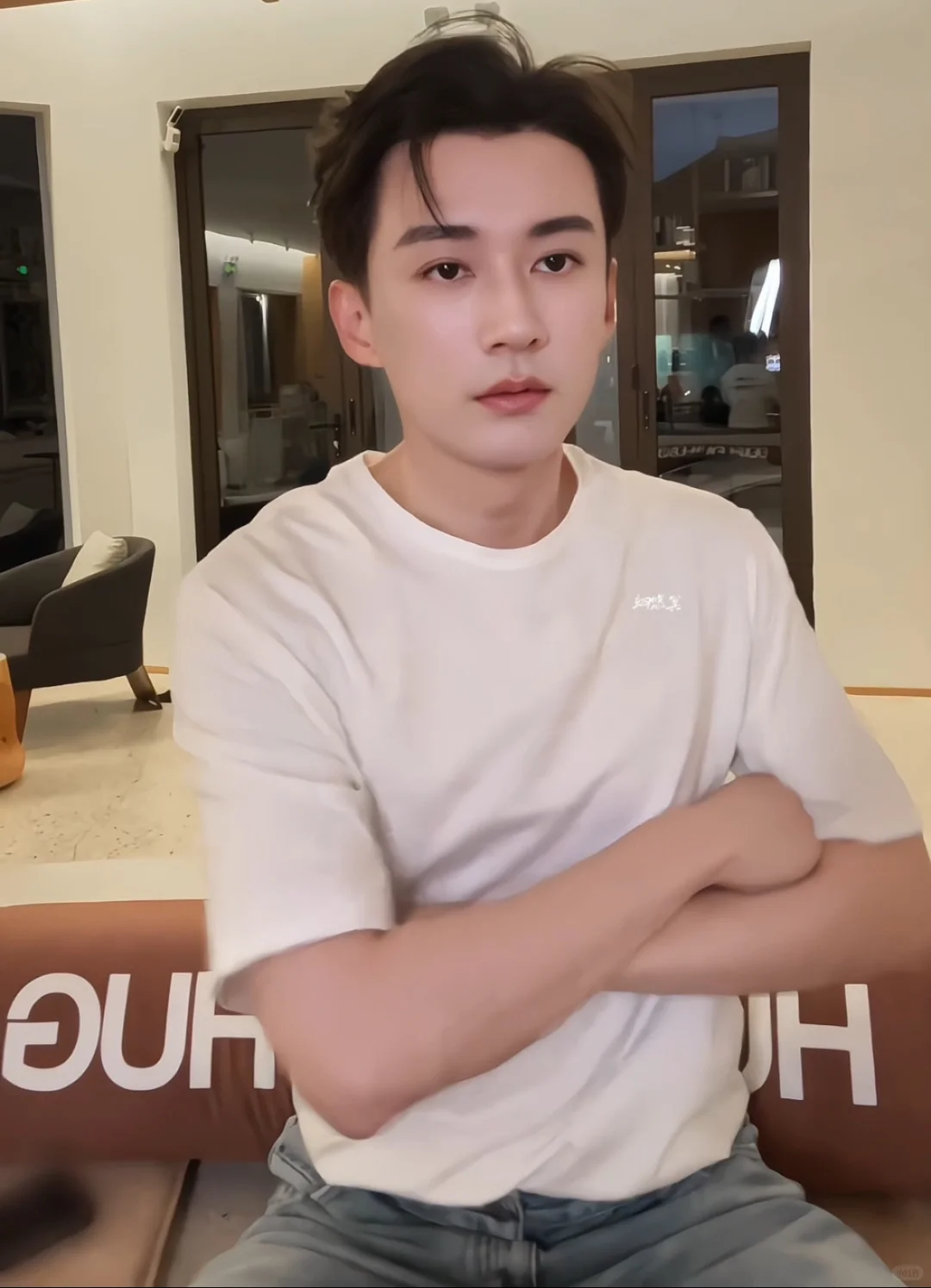 有了第二春，气色红润，人越来越妩媚漂亮