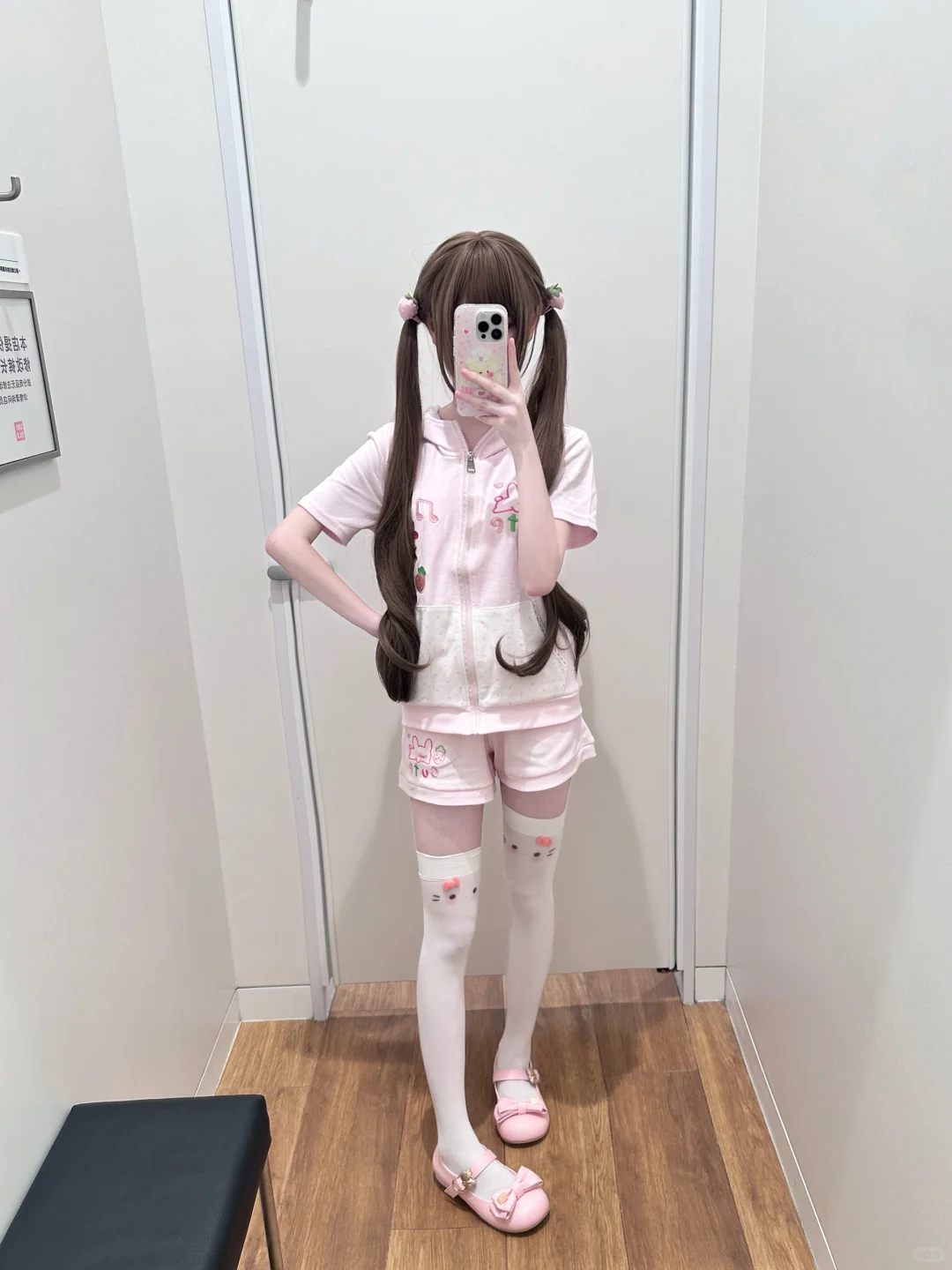 优衣库对镜这样拍！