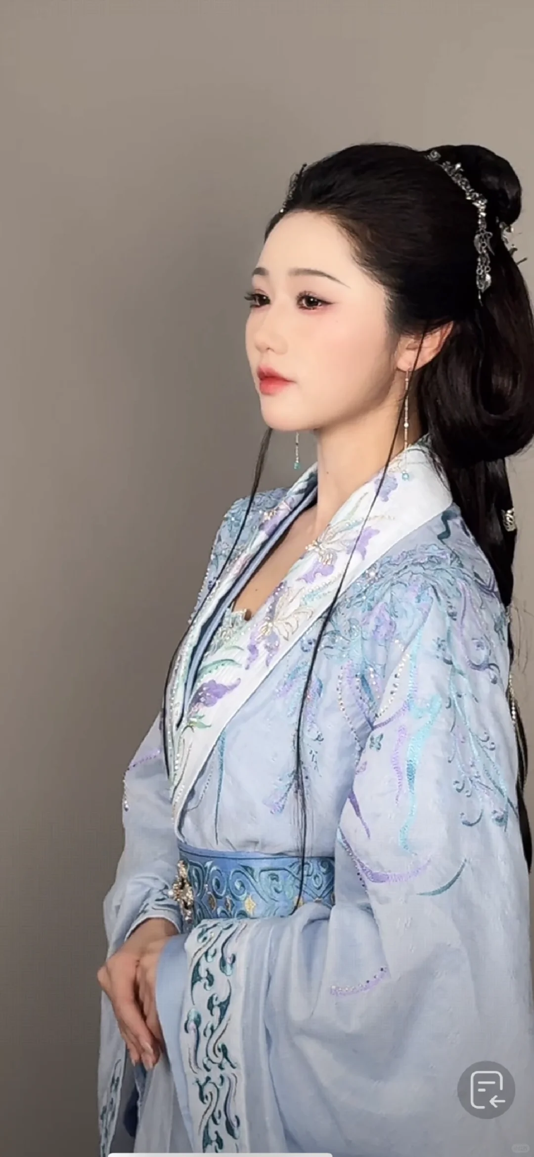 人间尤物真是她吗？