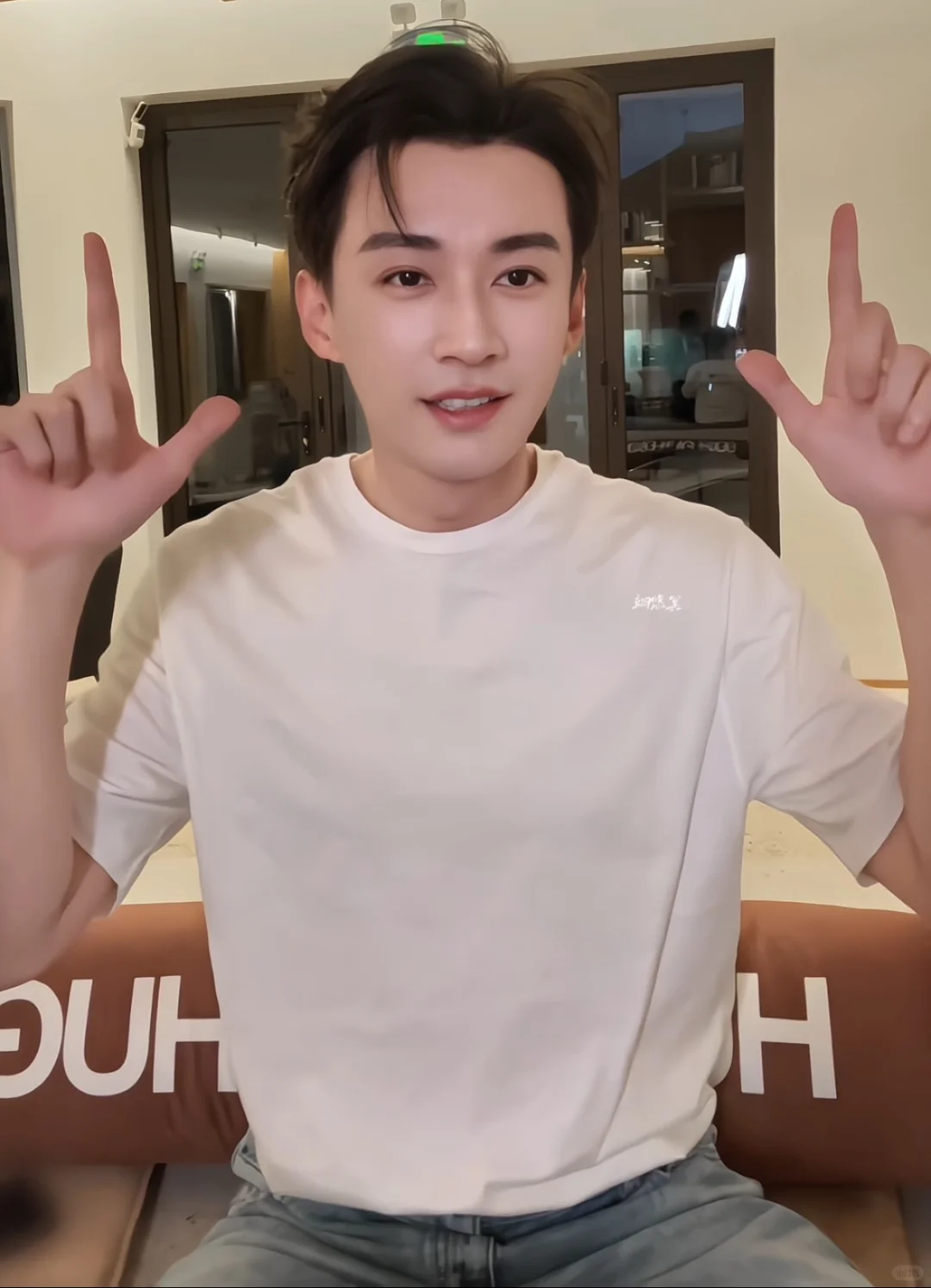 有了第二春，气色红润，人越来越妩媚漂亮