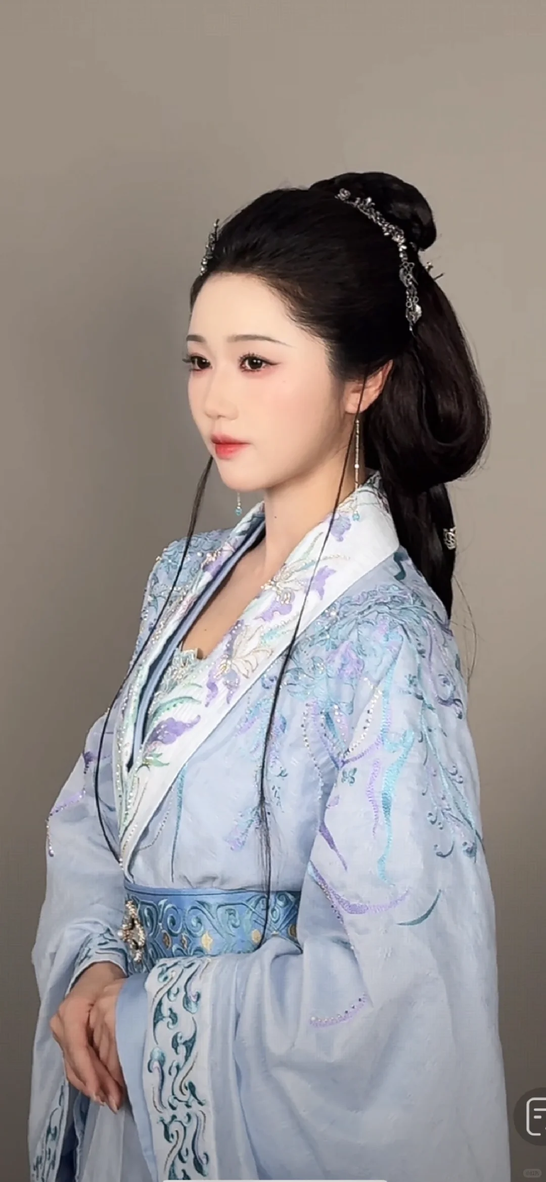 人间尤物真是她吗？