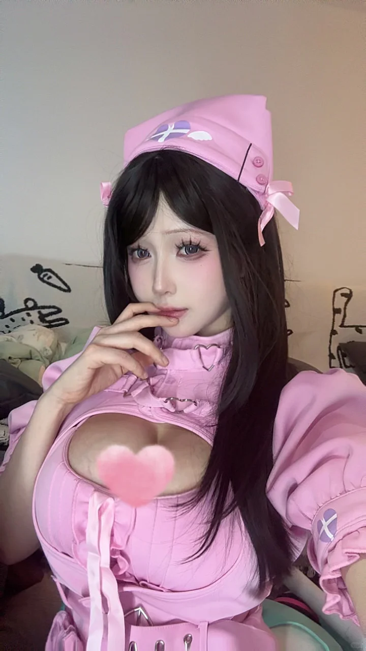 粉色衣服好甜