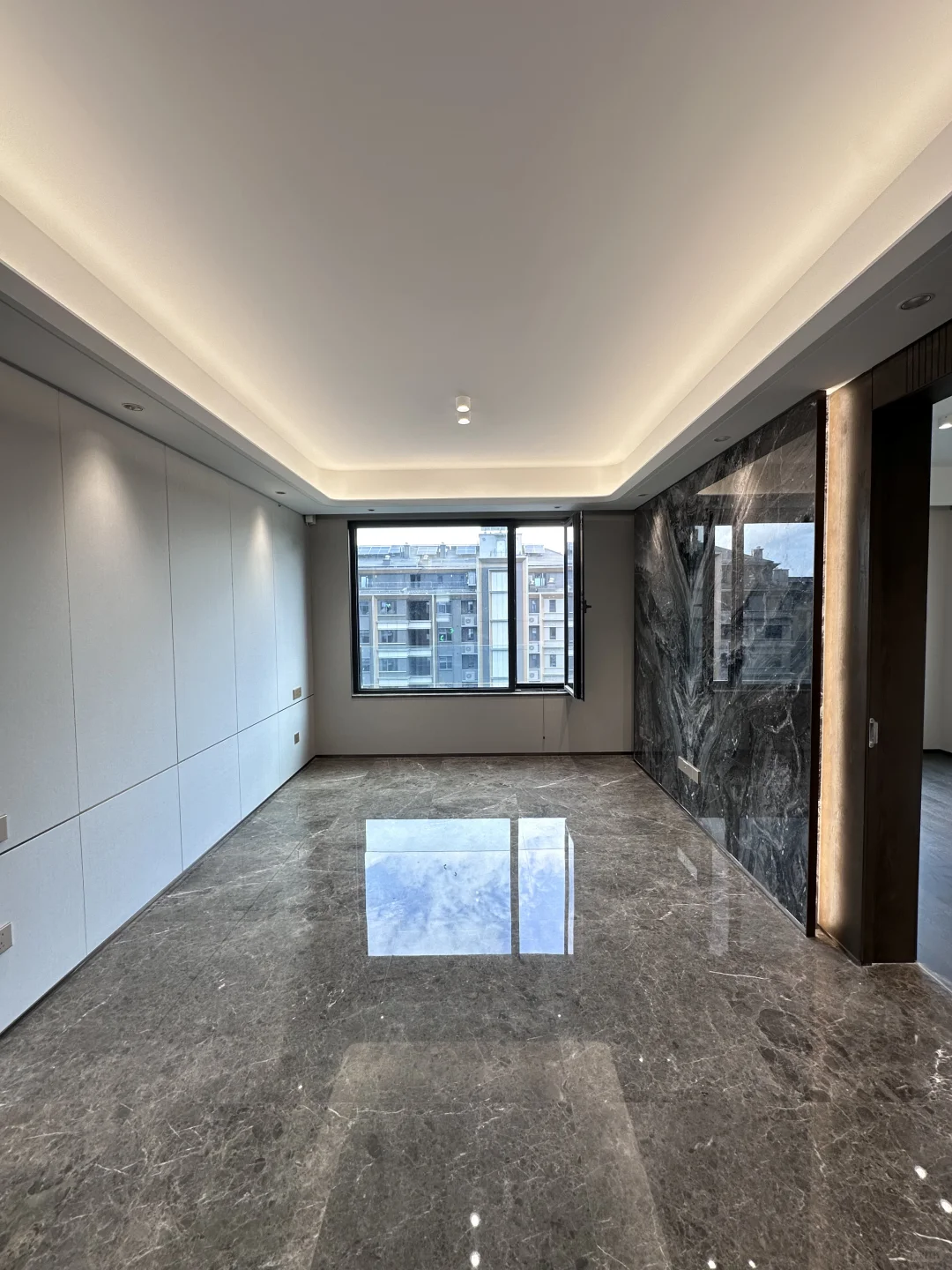 南三环中海和瑞叁号院，三居室新房首次出租