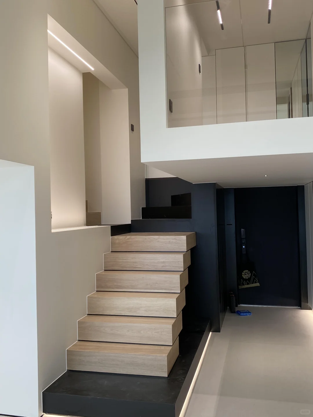 样板间出售！全新未住人（套二loft38w包税