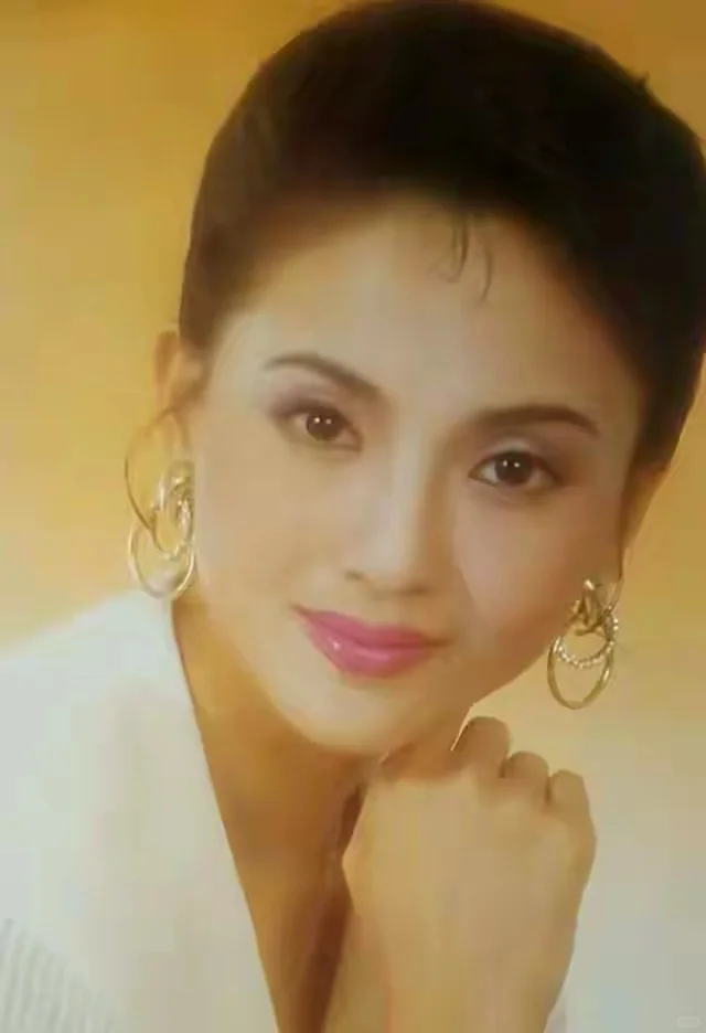 江南第一美女，守寡13年，拒接吻戏，书写传