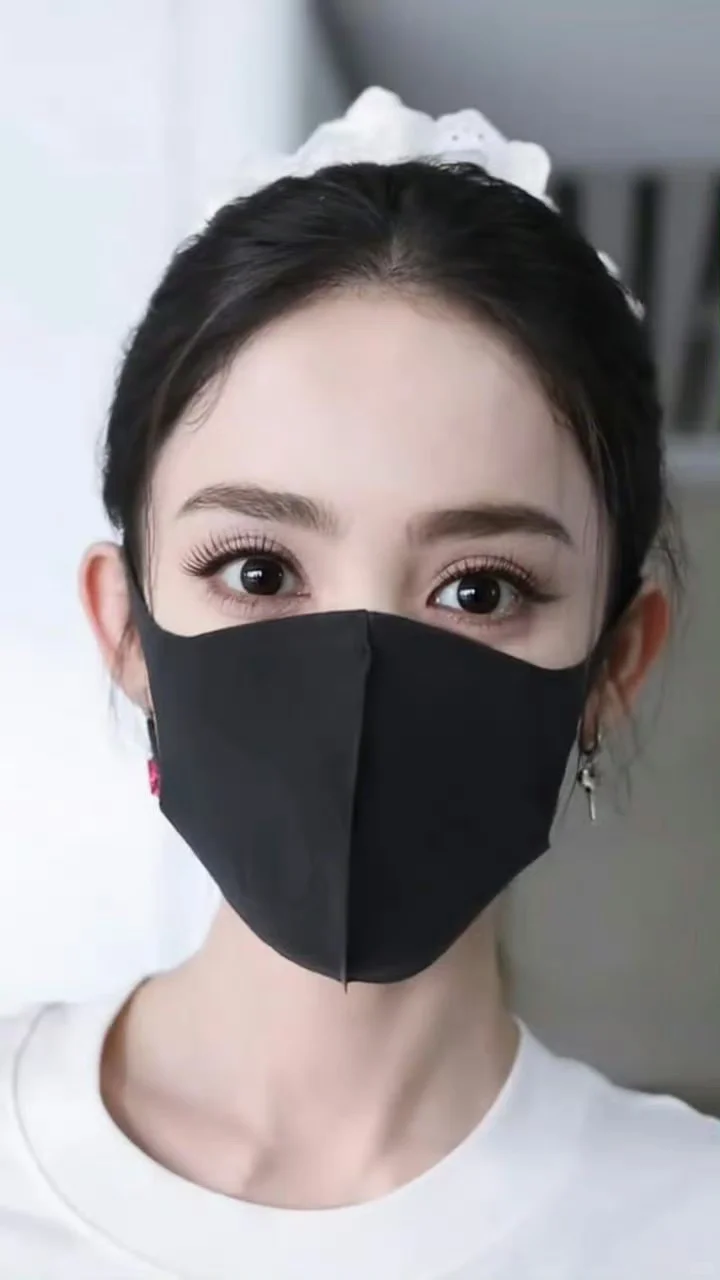 被娜扎盯着有没有心动的感觉？