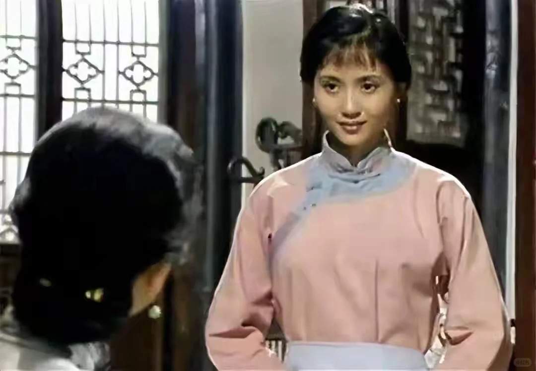 江南第一美女，守寡13年，拒接吻戏，书写传