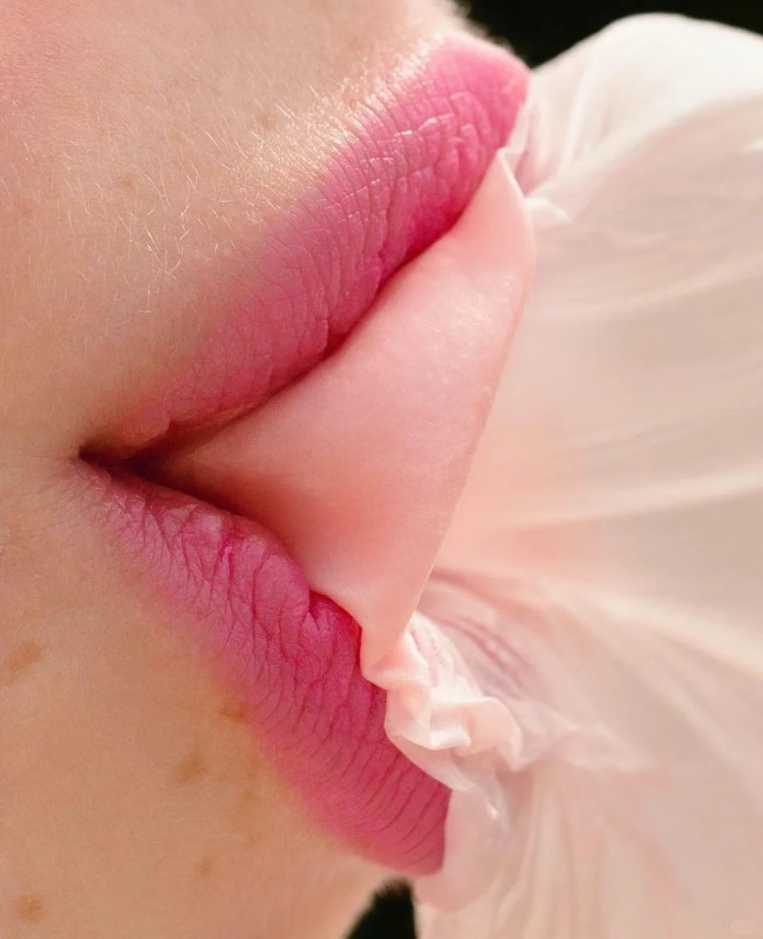 上新【kiss 技巧】 几招让他瞬间酥麻