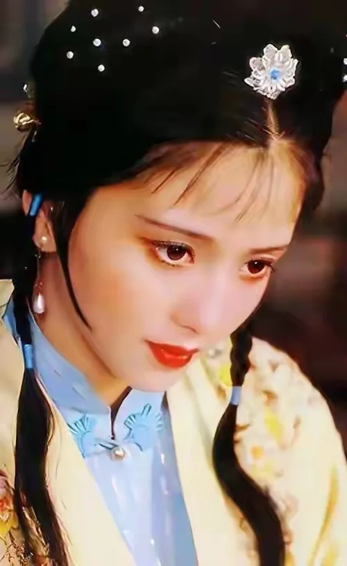 江南第一美女，守寡13年，拒接吻戏，书写传