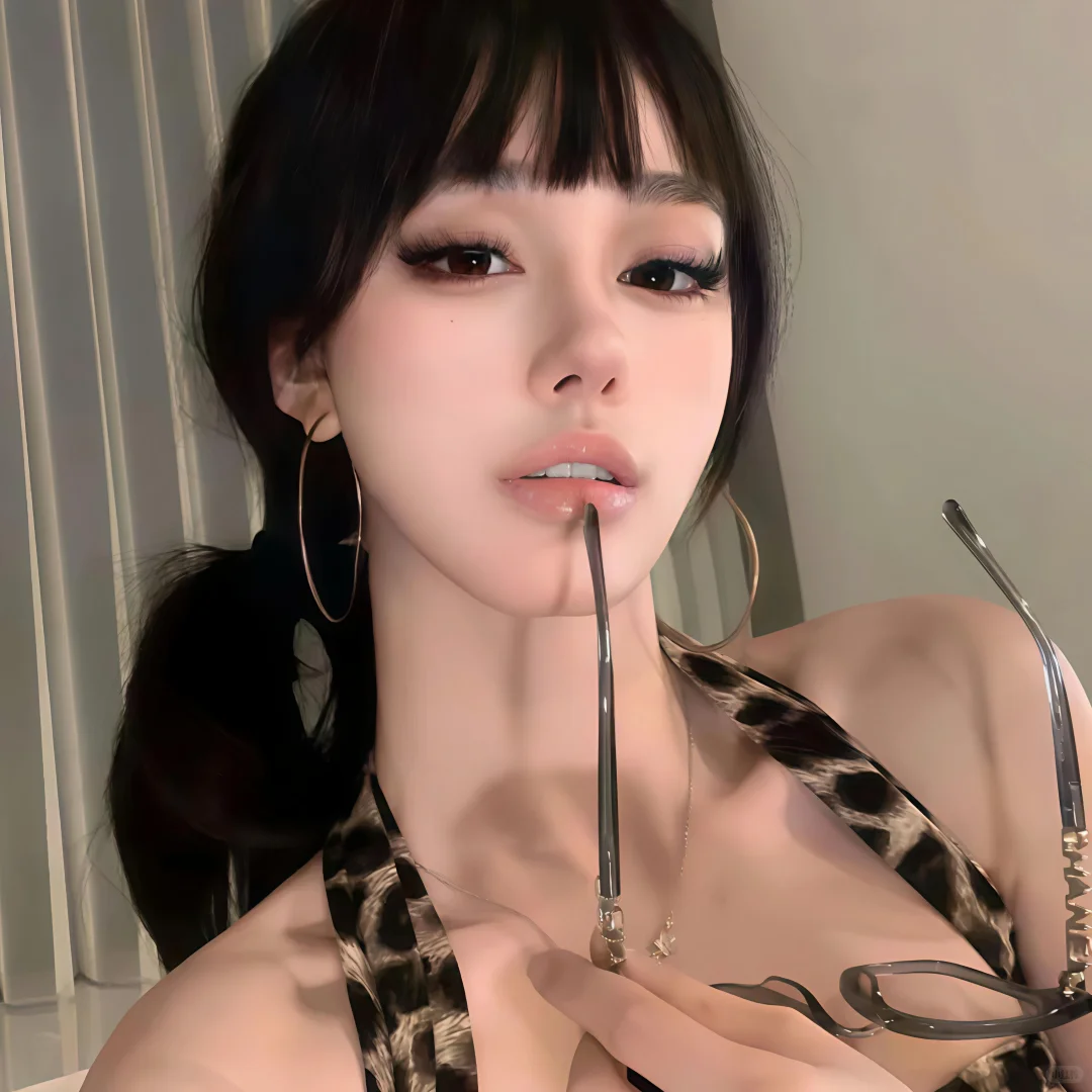 𝗦𝗛𝗔𝗥𝗘御姐头像