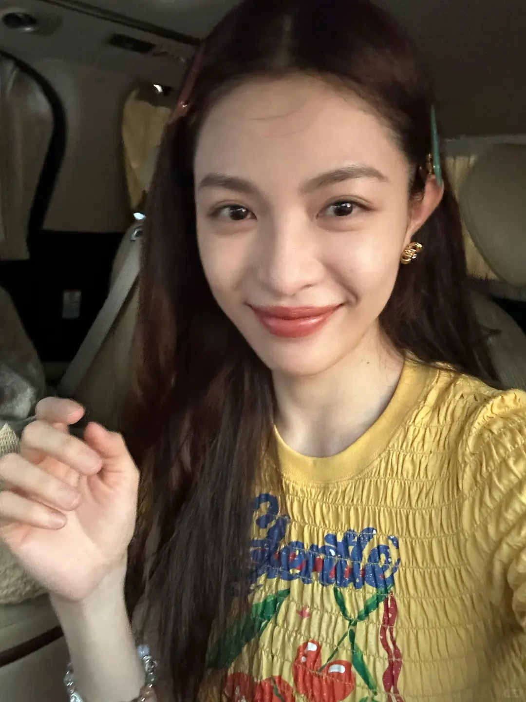气血感特别足特别明艳的美女！！