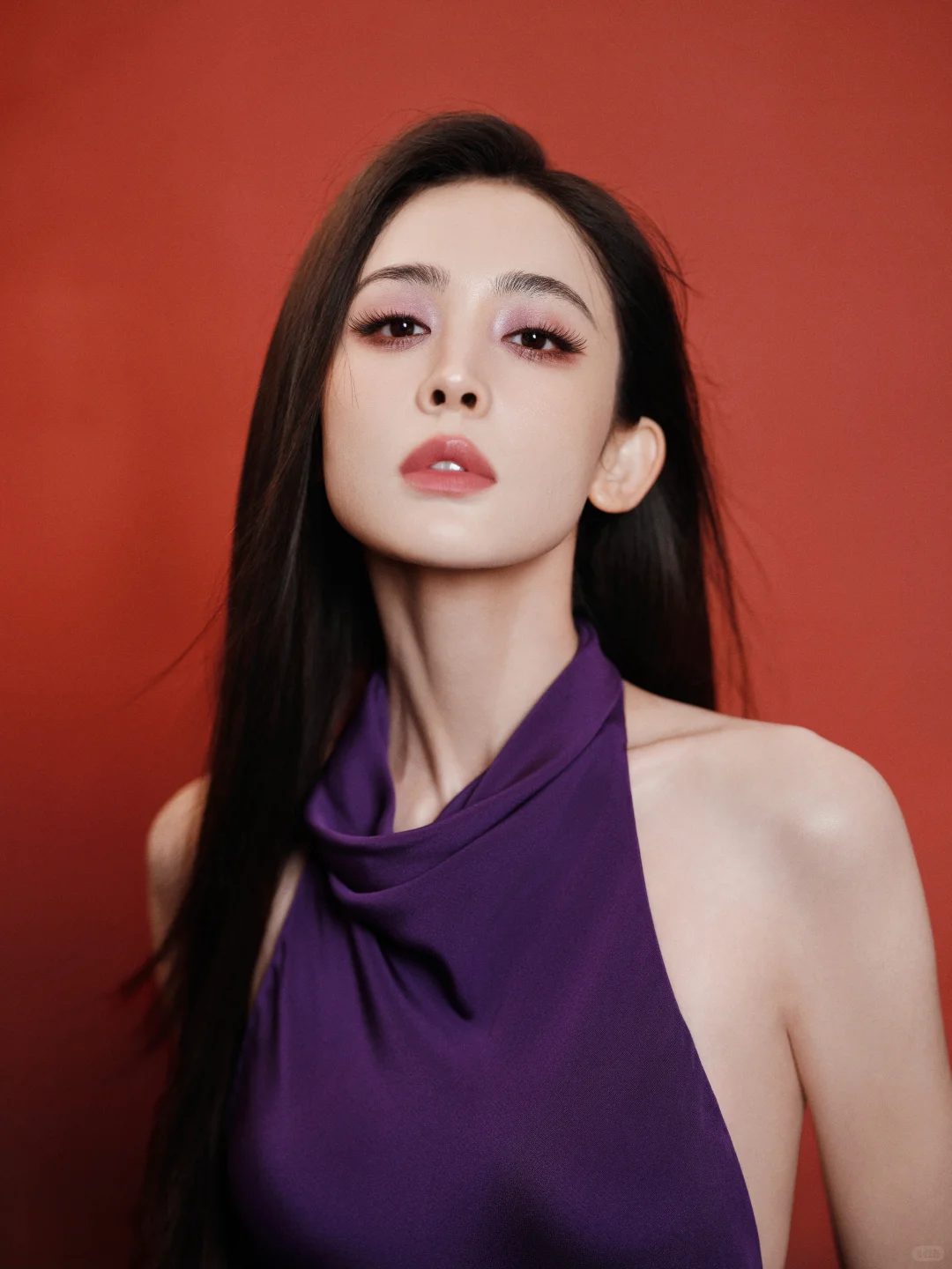 娜扎｜极简纯紫💜依旧高贵优雅又魅惑冷艳