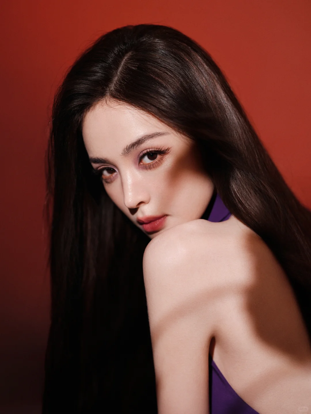 娜扎｜极简纯紫💜依旧高贵优雅又魅惑冷艳