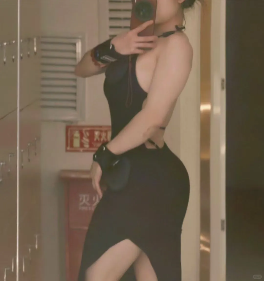 做个肌肉女就可以摆脱可爱了，我可真聪明!