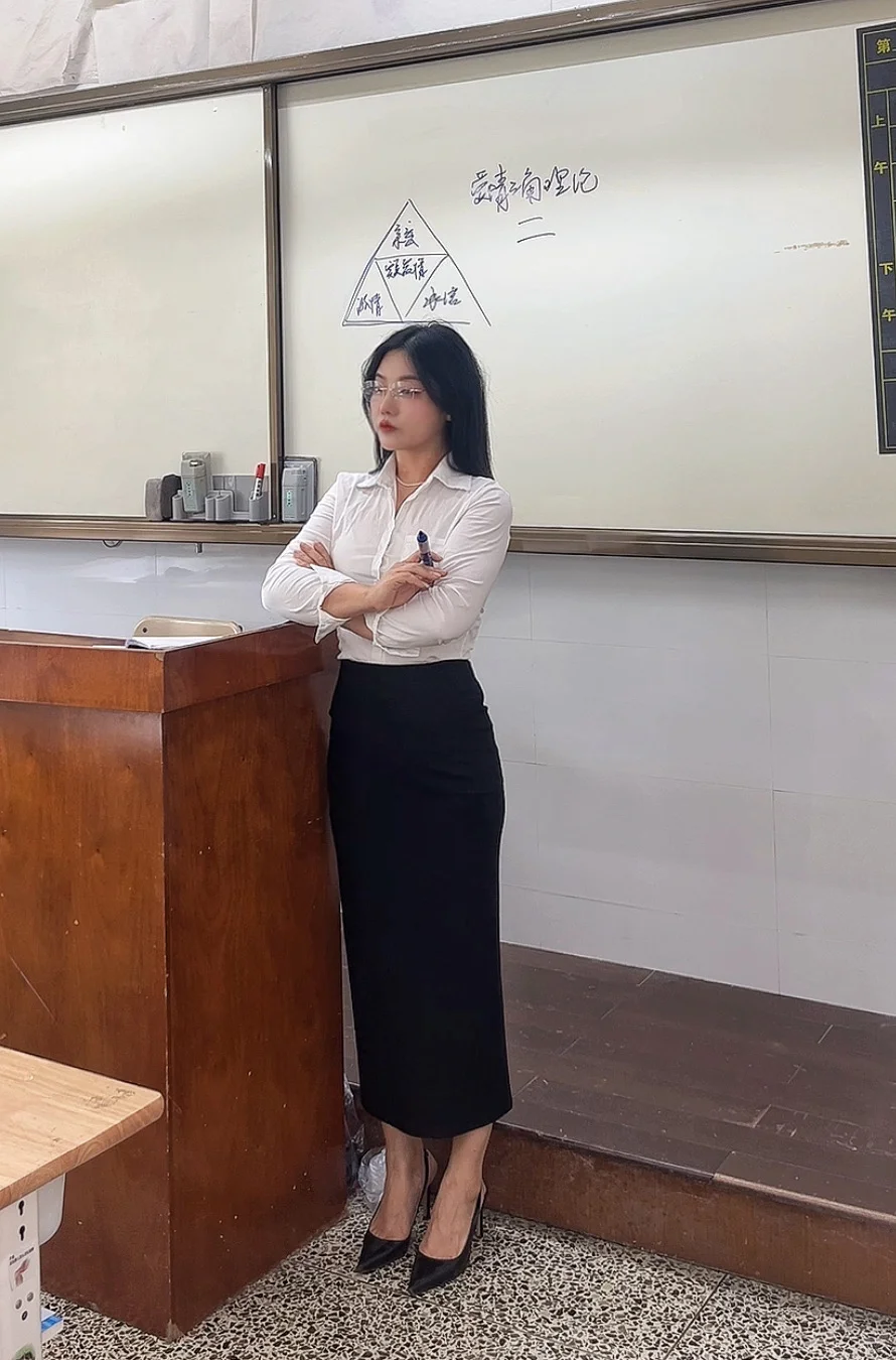 80后体制内 | 开学穿哪套？