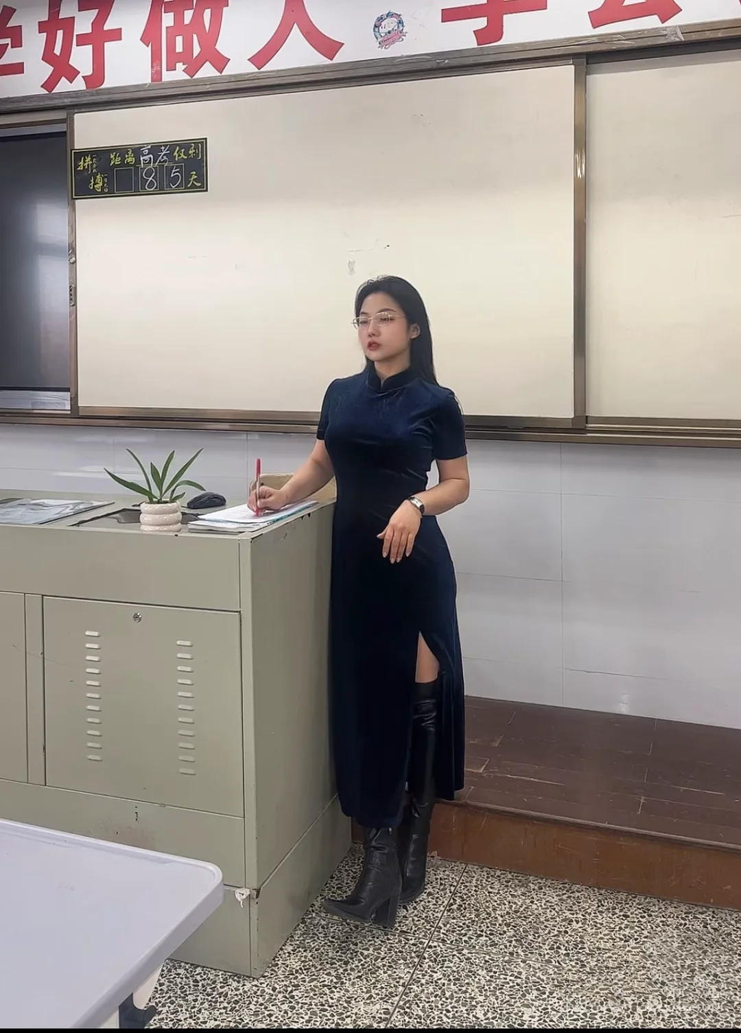 80后体制内 | 开学穿哪套？