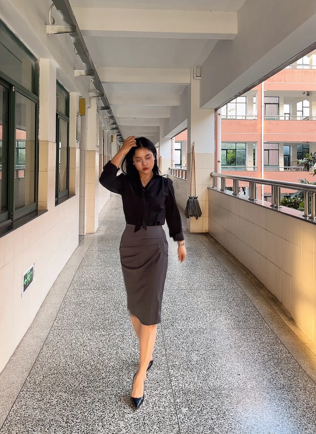 80后体制内 | 开学穿哪套？