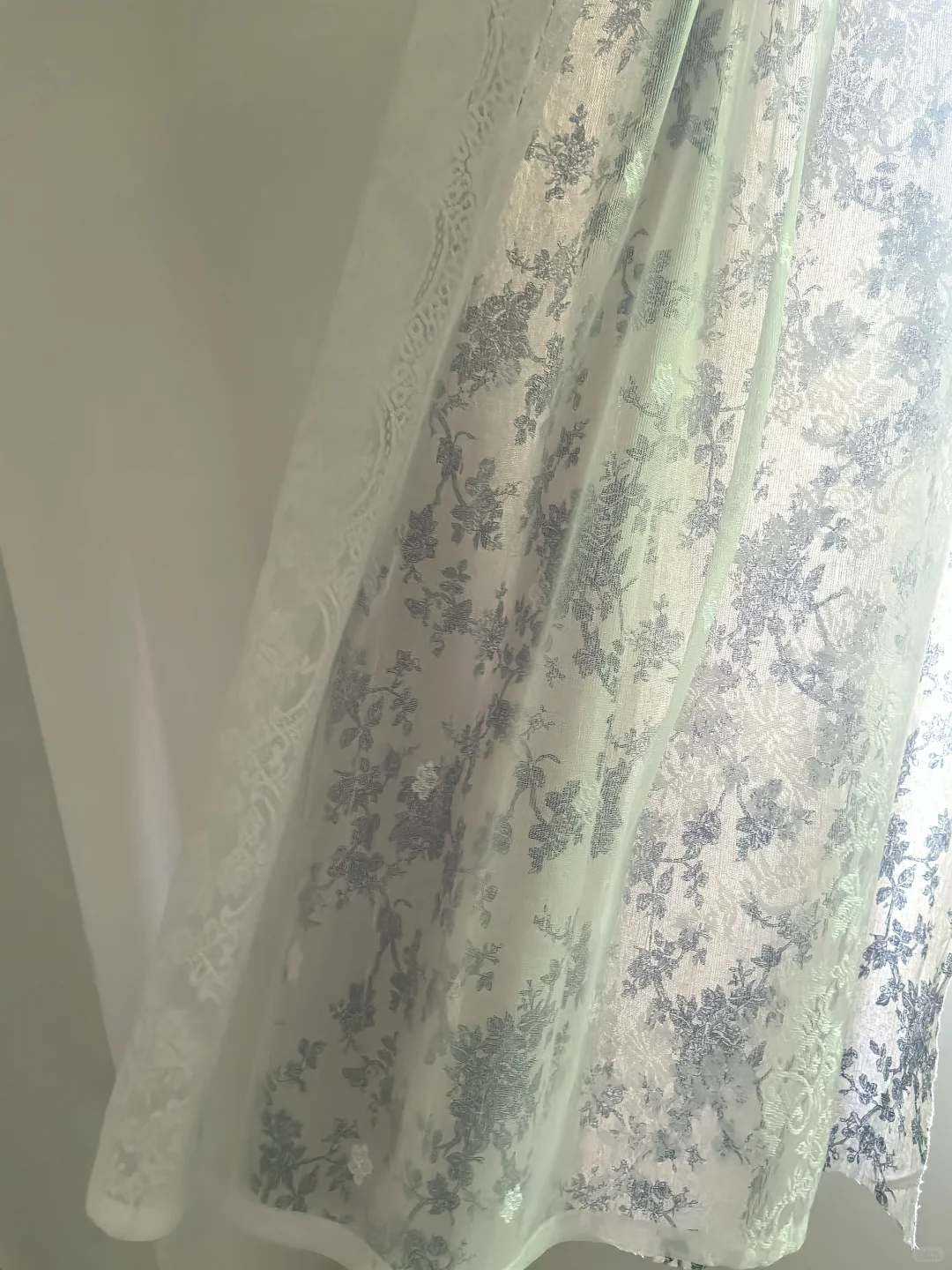 【教程】出租屋超大窗户平价窗帘教程