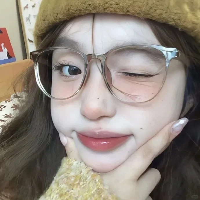 𝙒𝙚𝘾𝙝𝙖𝙩甜系女头