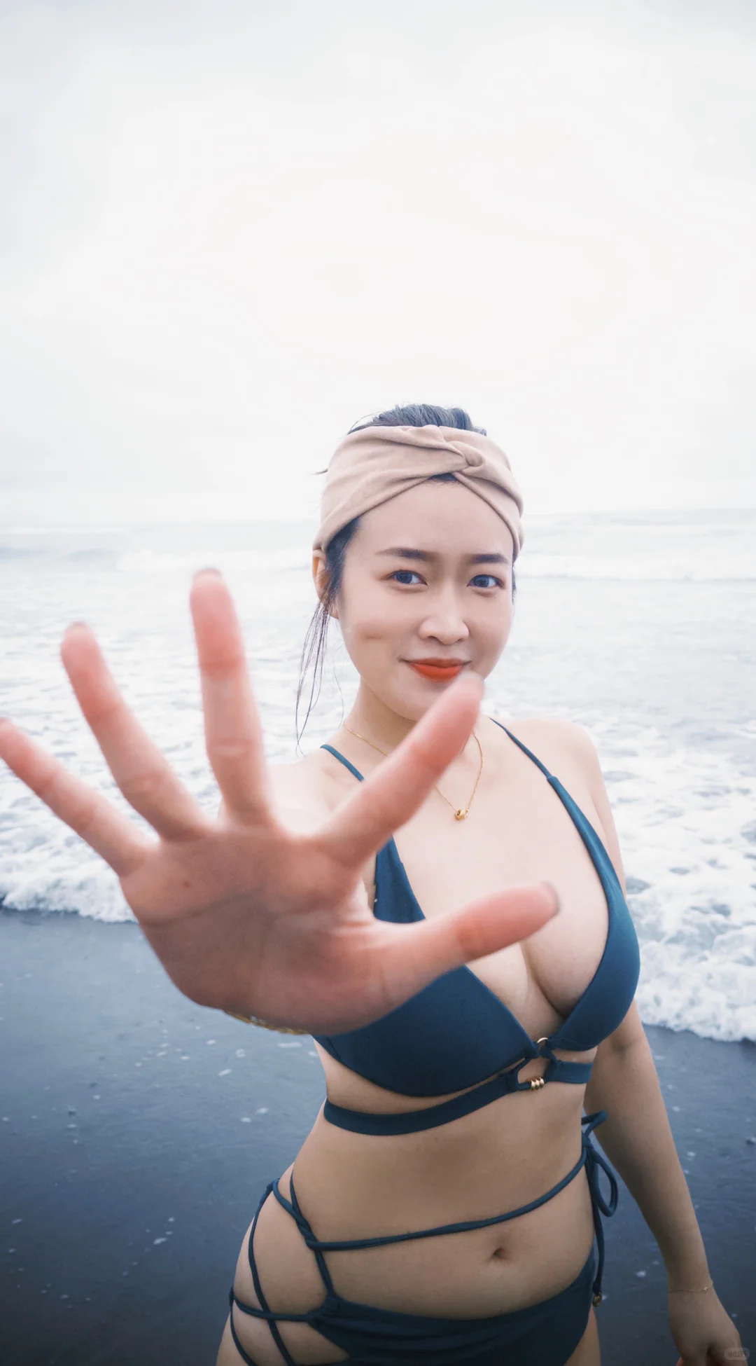 夏天就是要玩水呀 陽光☀️沙灘比基尼👙