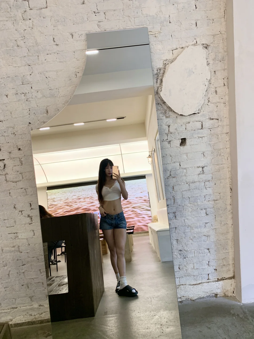 可以把你的衣服拿走吗 我已经叠好了