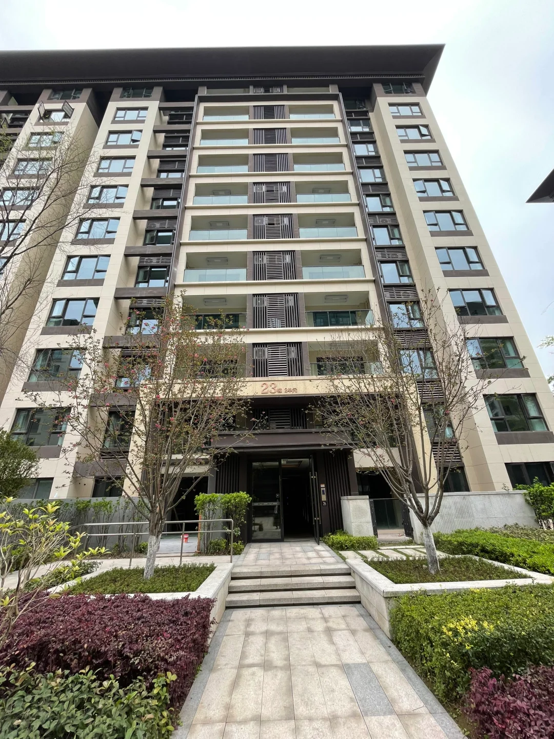 礼嘉金海湾公园洋房读巴蜀原价175现129万起