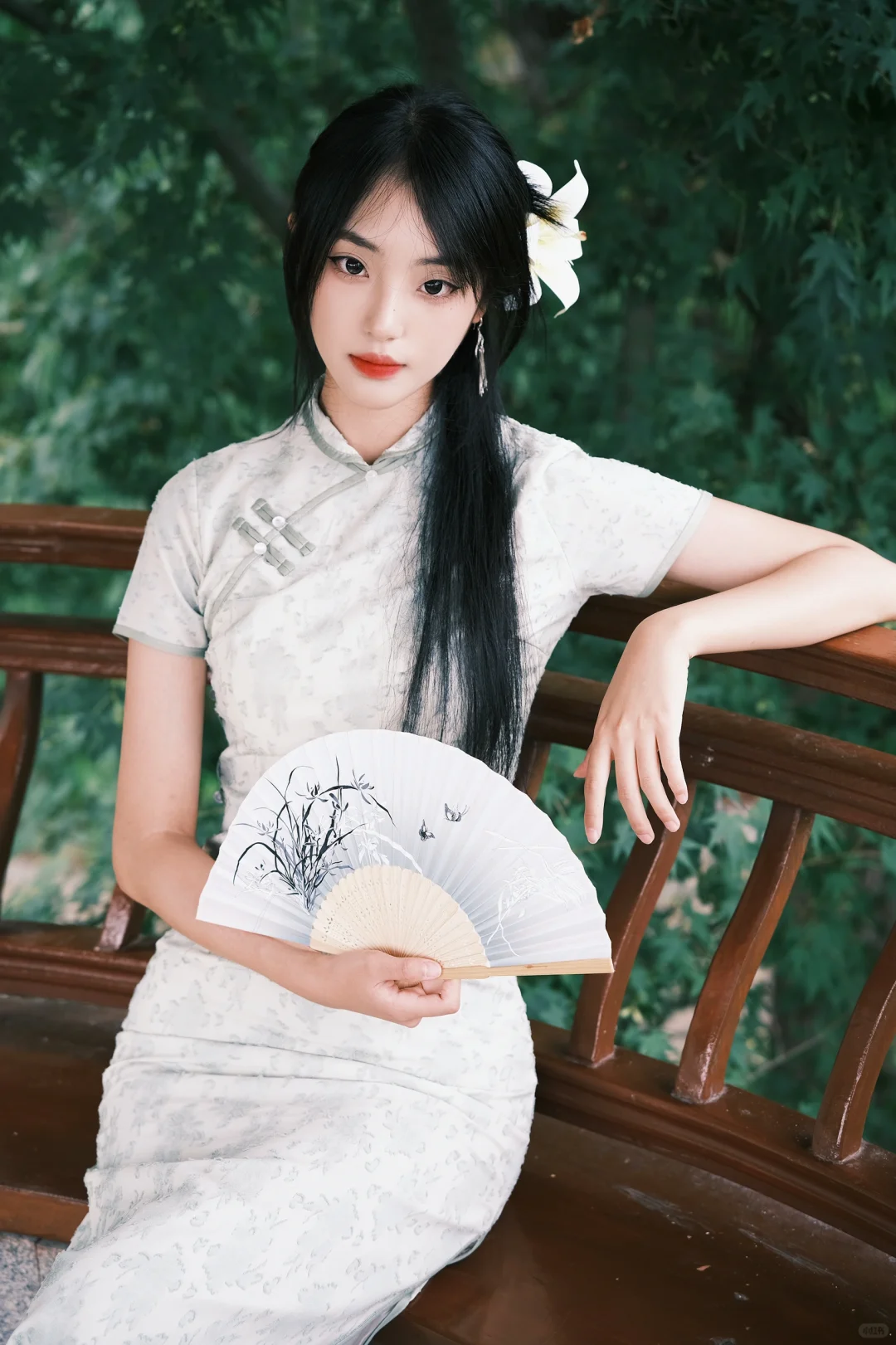 “烟雨入江南，山水如墨染”