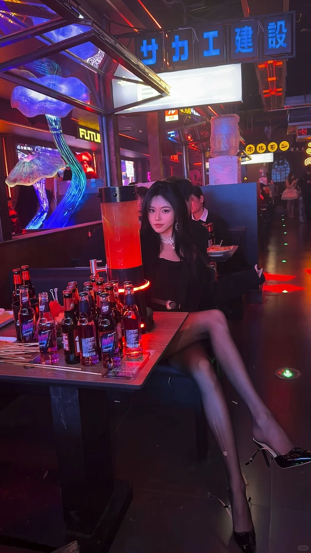 存一些🍺bar拍照姿势💜