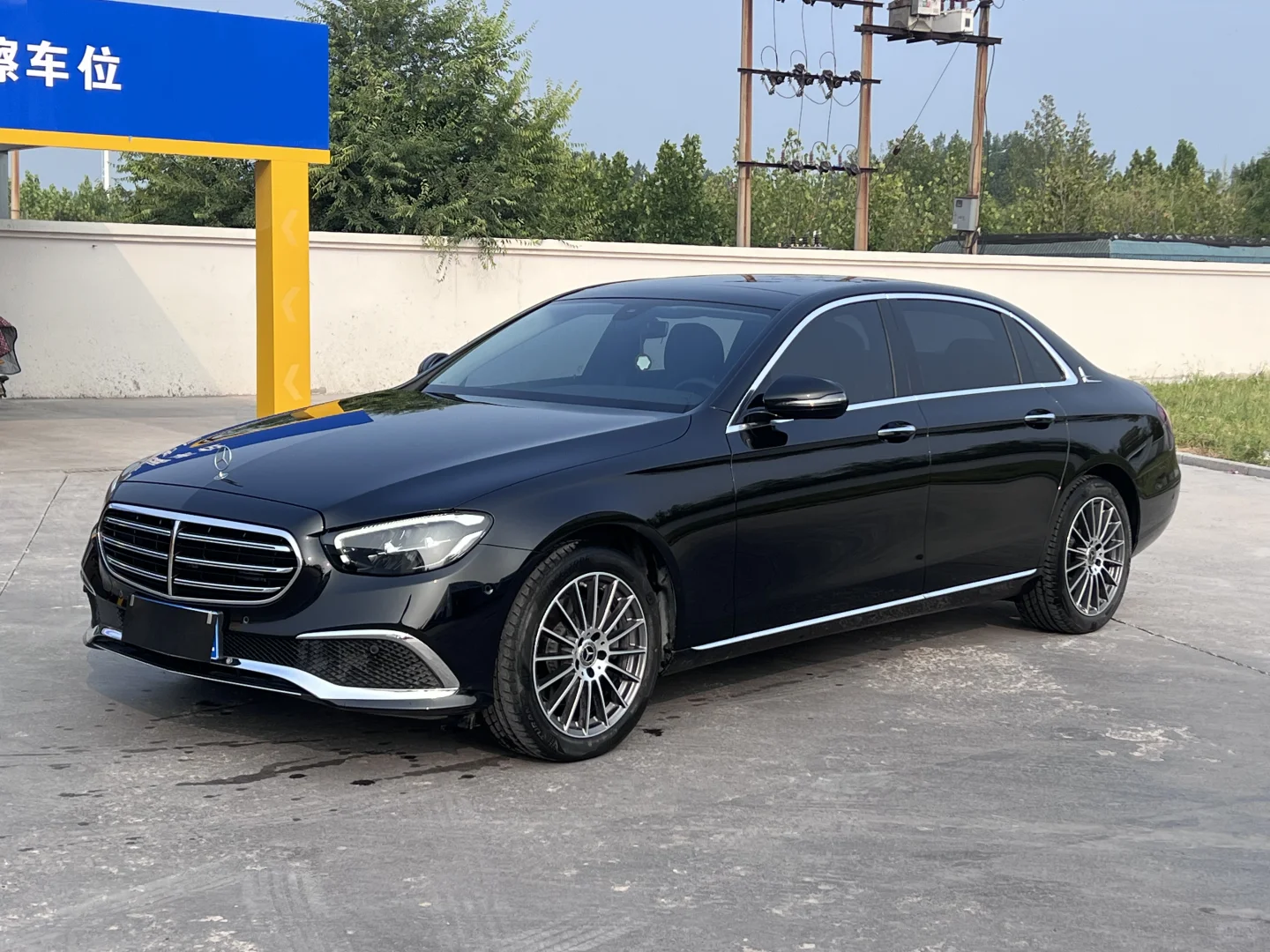 奔驰E300