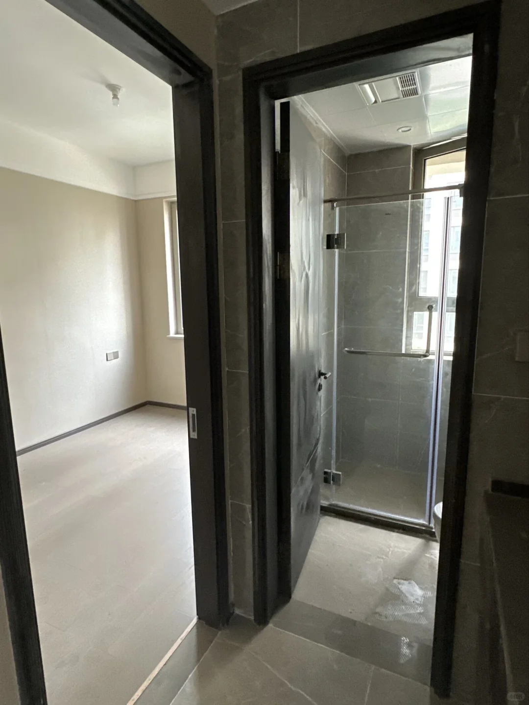 全新洋房没有住过的，血亏100万出售