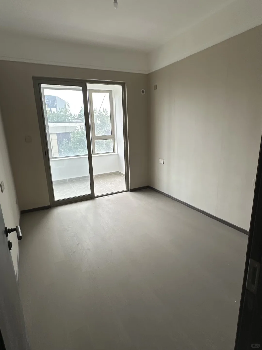 全新洋房没有住过的，血亏100万出售