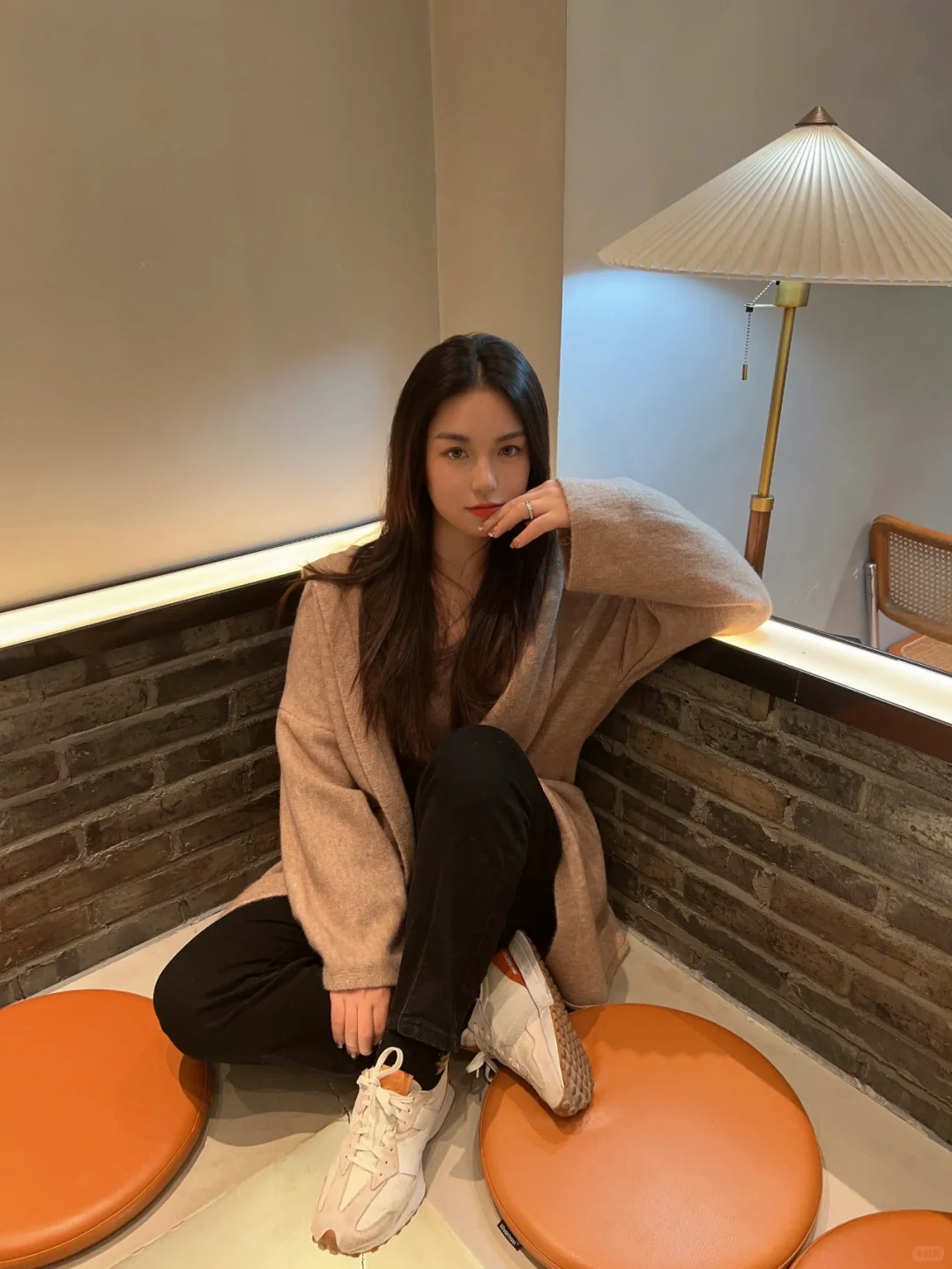 众所周知，美女的身边也是美女，不信右划→