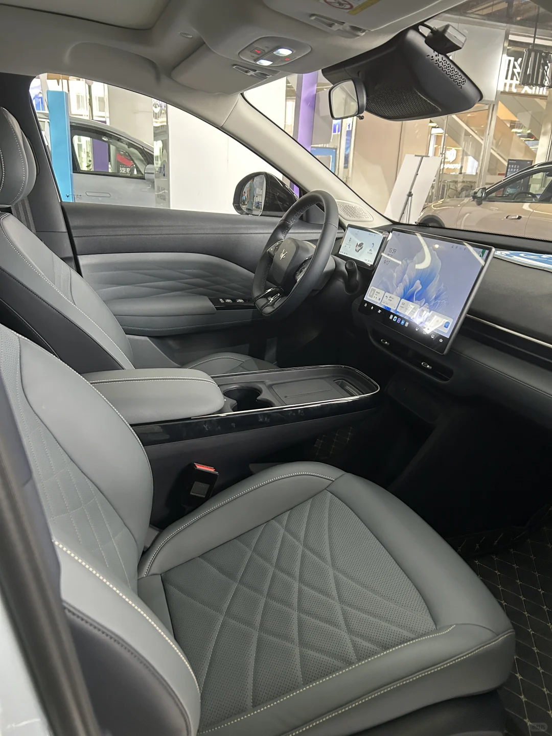 月薪3000也能开新车🚗 极狐T1零首付来袭