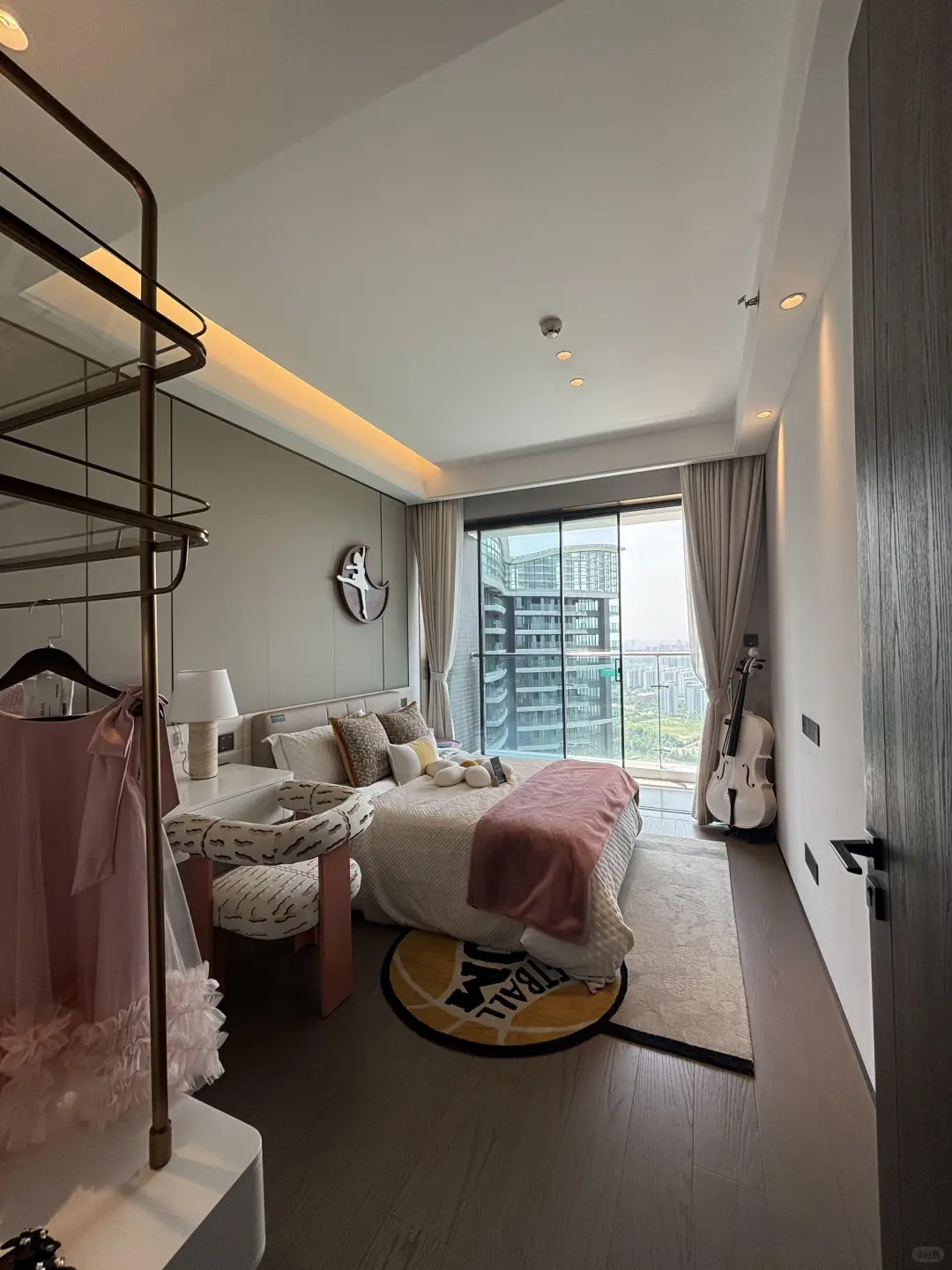 成都顶级江景豪宅！三面瞰江建面274㎡500万
