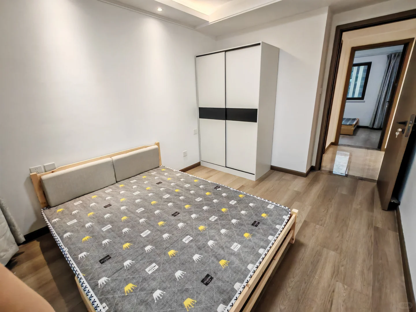 🏠 全新二室二厅 · 89平新房直租