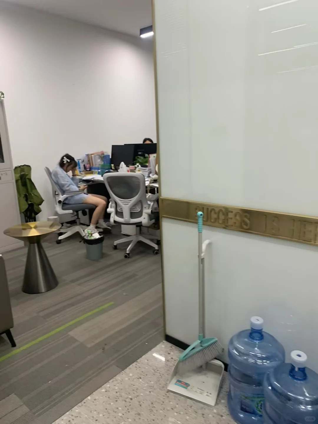 这间办公室也太好看了吧！