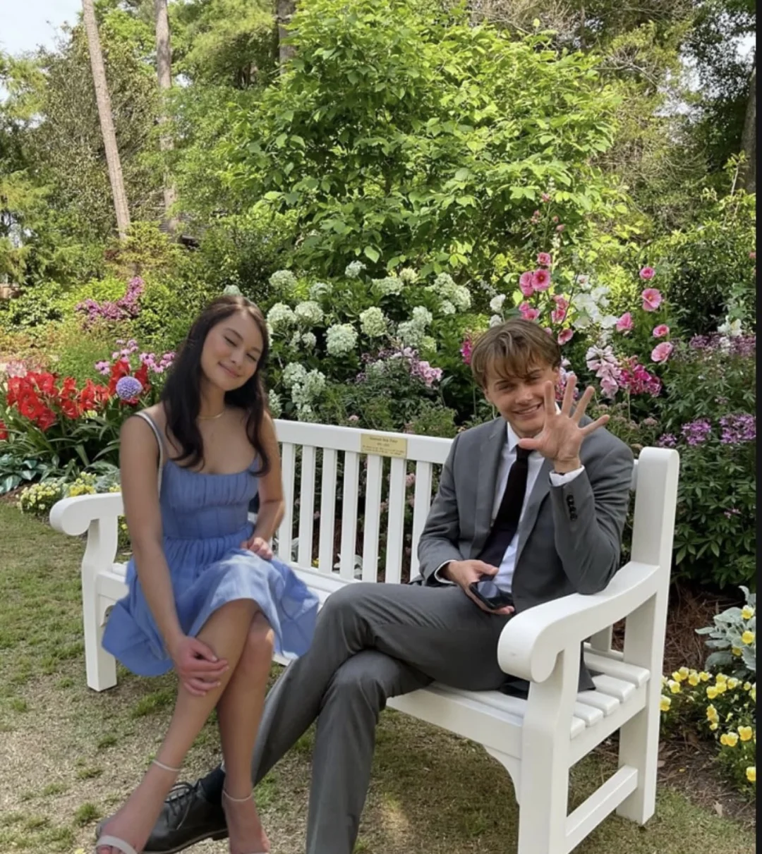 迷恋Conrad是少女时代的英雄主义