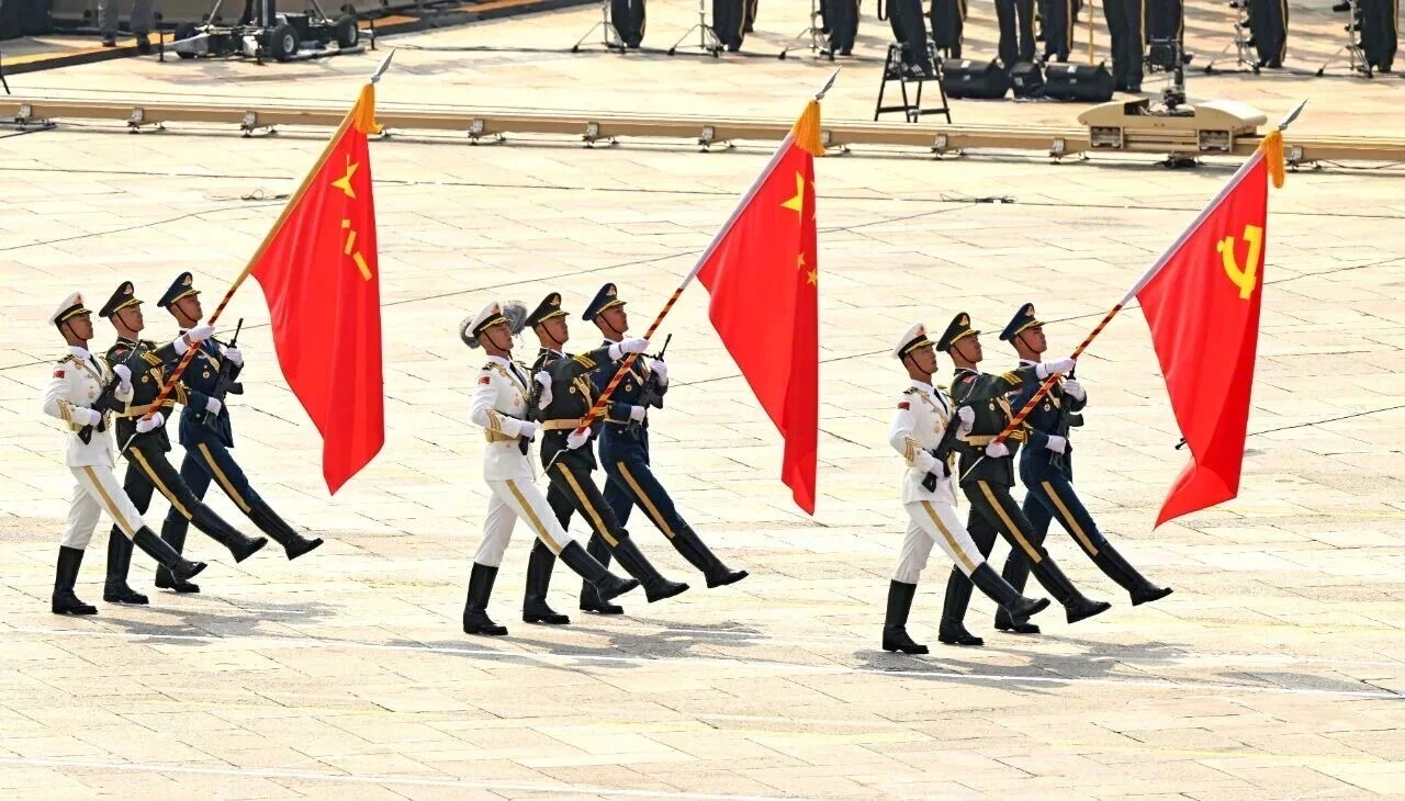 𝐒𝐡𝐚𝐫𝐞｜4K超清阅兵爱国主义平板电脑壁