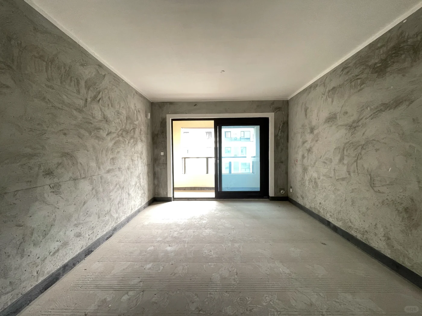 ** 🏡 毛坯房的潜力：打造梦想中的家