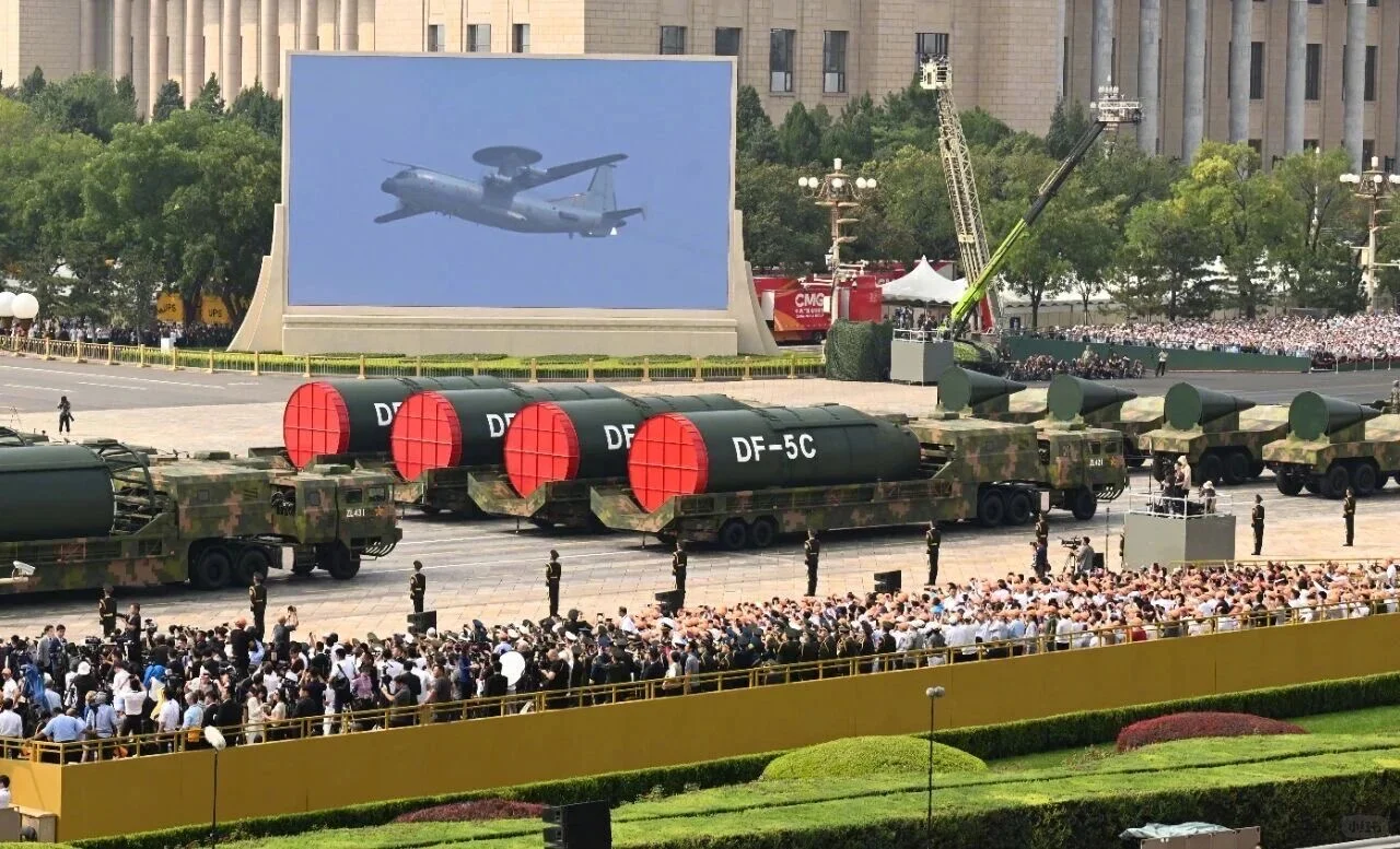 𝐒𝐡𝐚𝐫𝐞｜4K超清阅兵爱国主义平板电脑壁