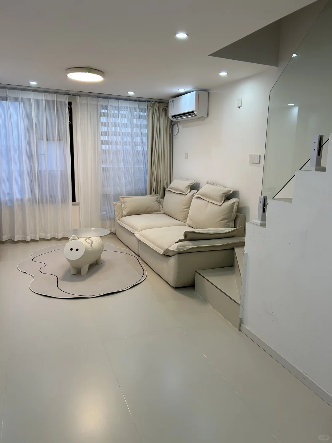 25岁女生，靠自己买的33m²小家全部花费💰