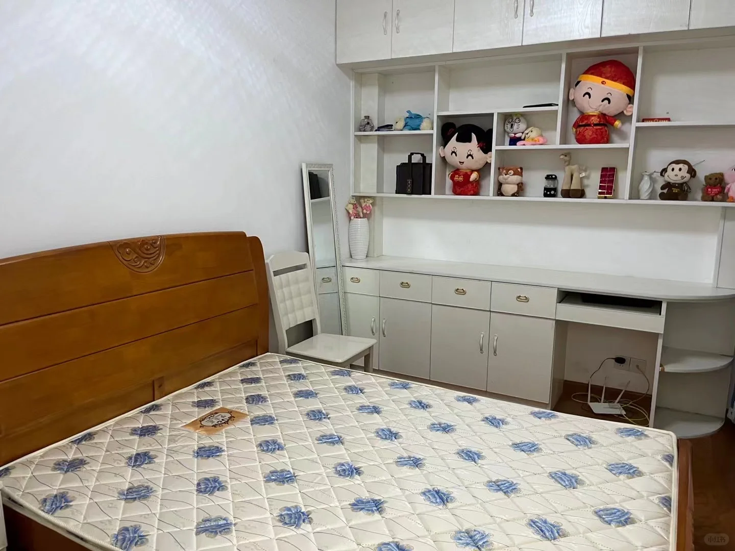 合肥瑶海区3号地铁口三室一厅房屋出租