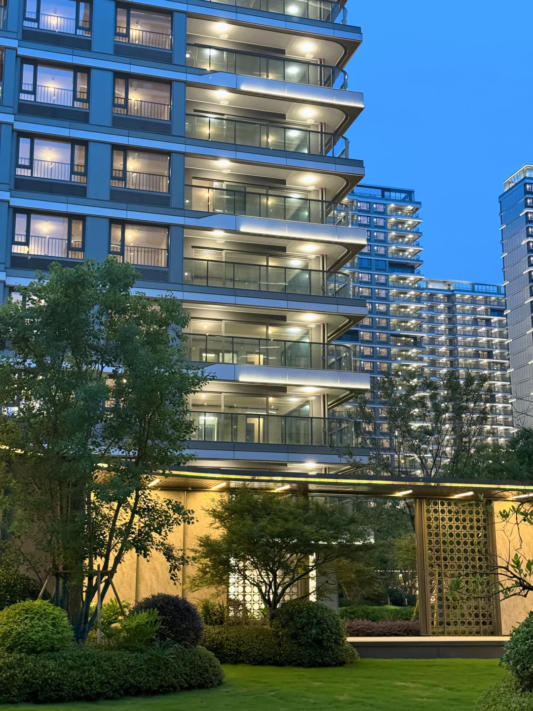 对比龙湾一圈还是想买这套房子