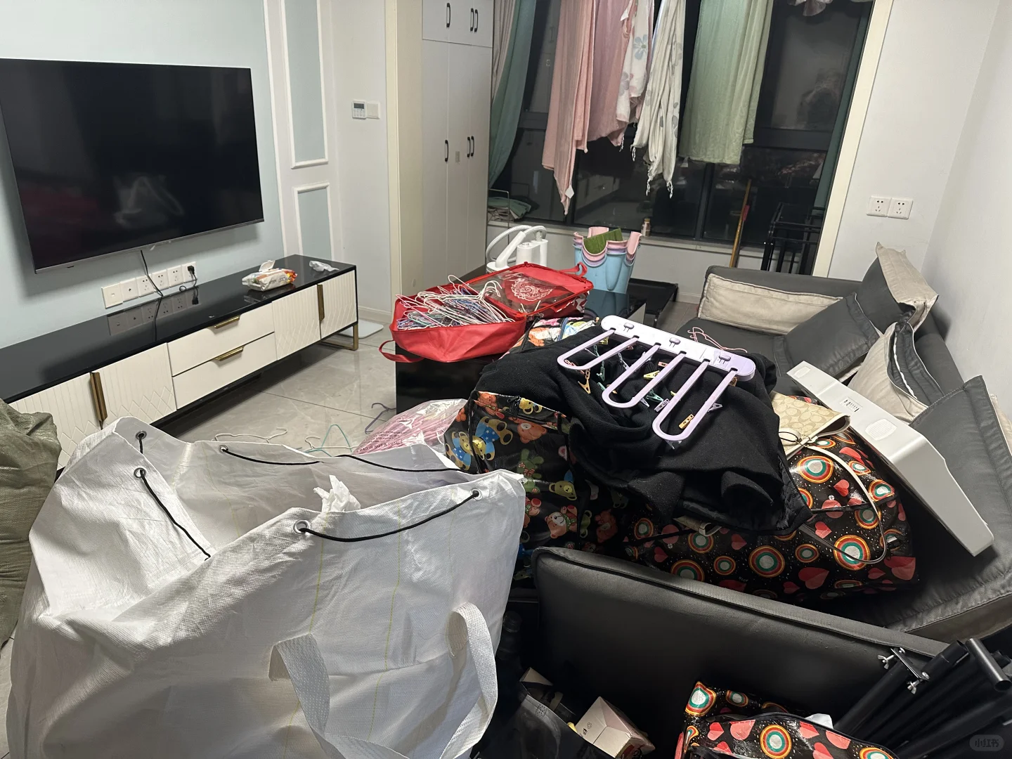 租的房子被查封，紧急搬家又是一堆