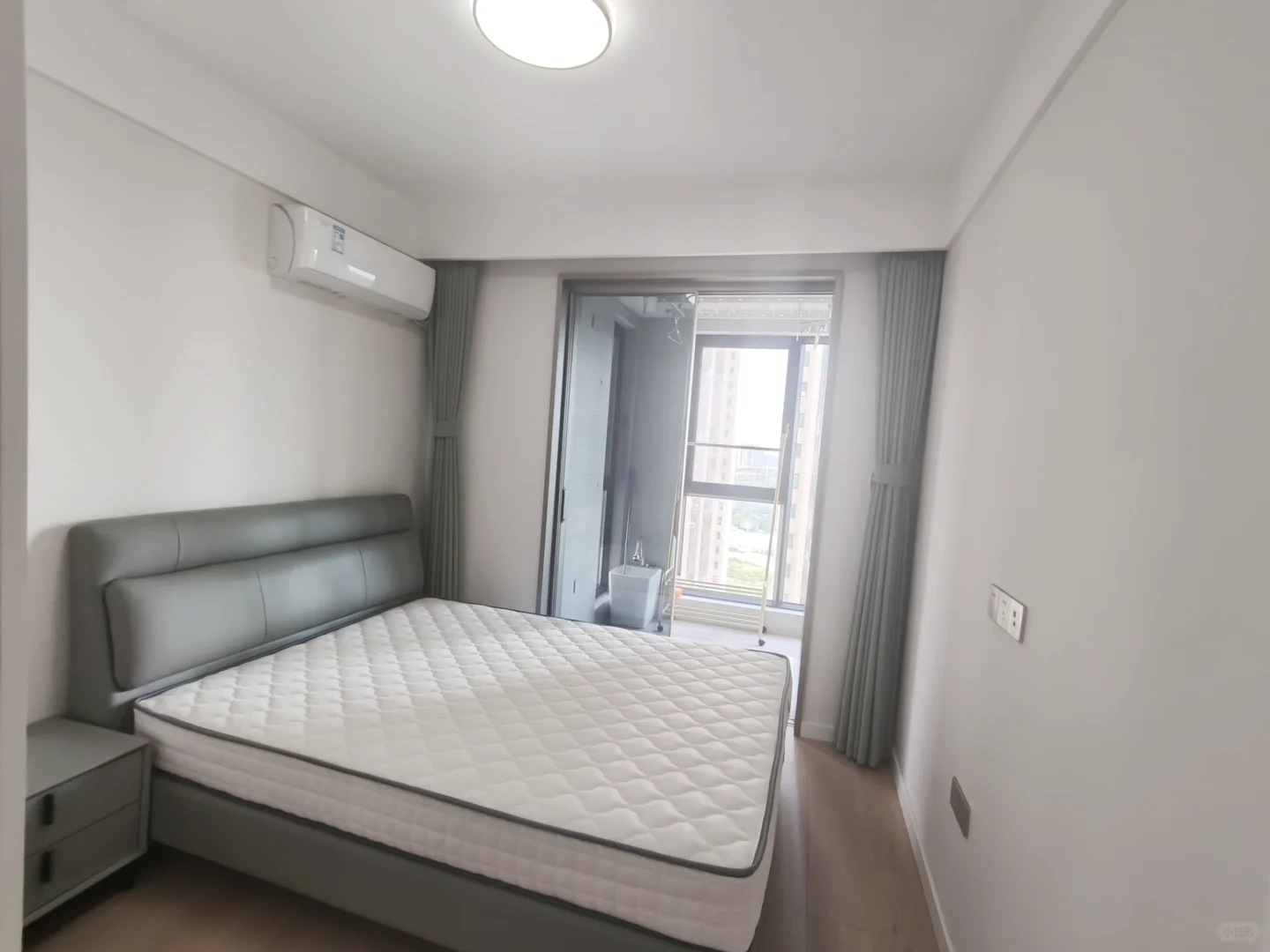 开发区绿地好房出售🏠精装三室两厅一卫