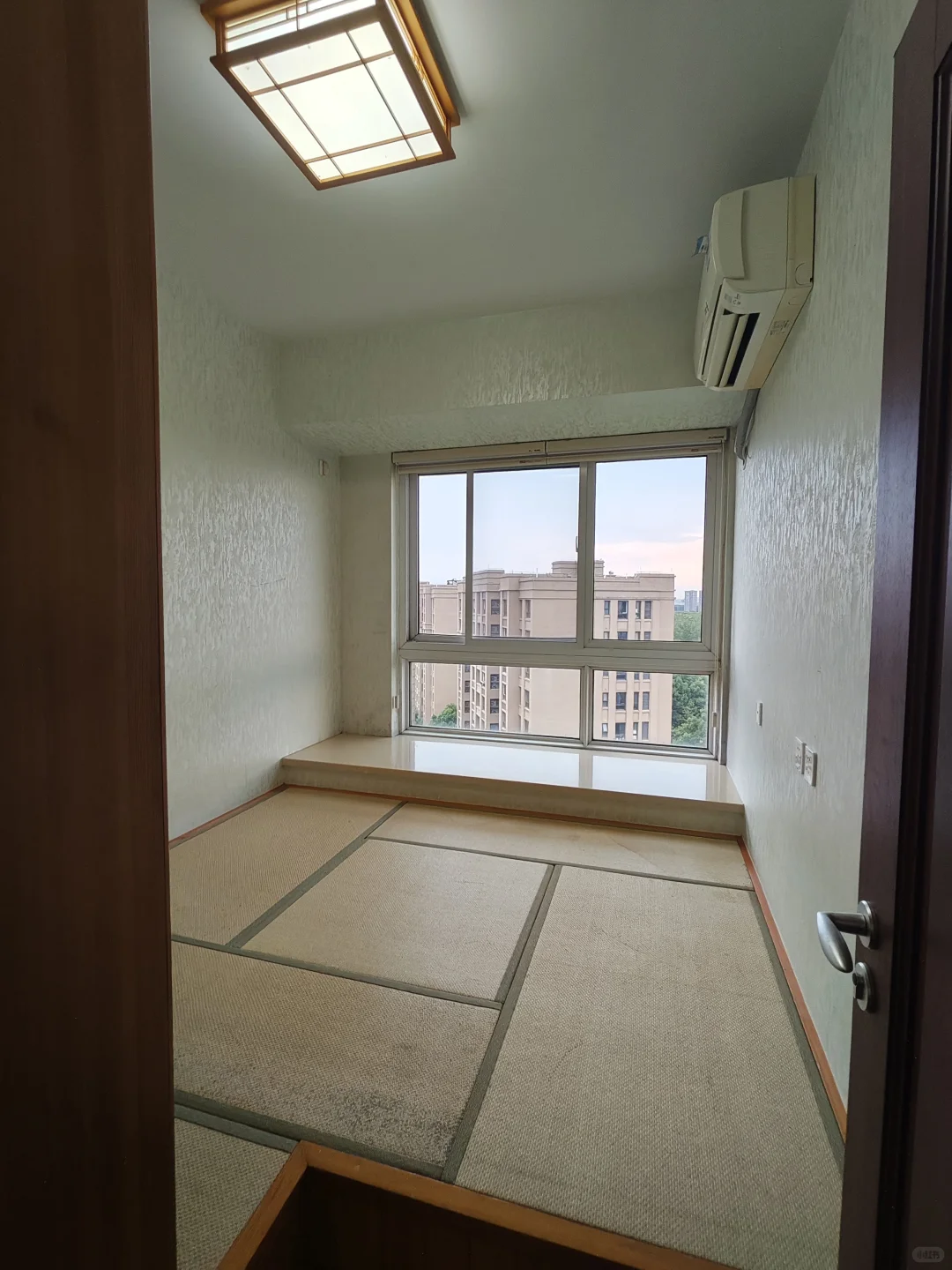 象屿品城高楼层三房5500，业主首次就租