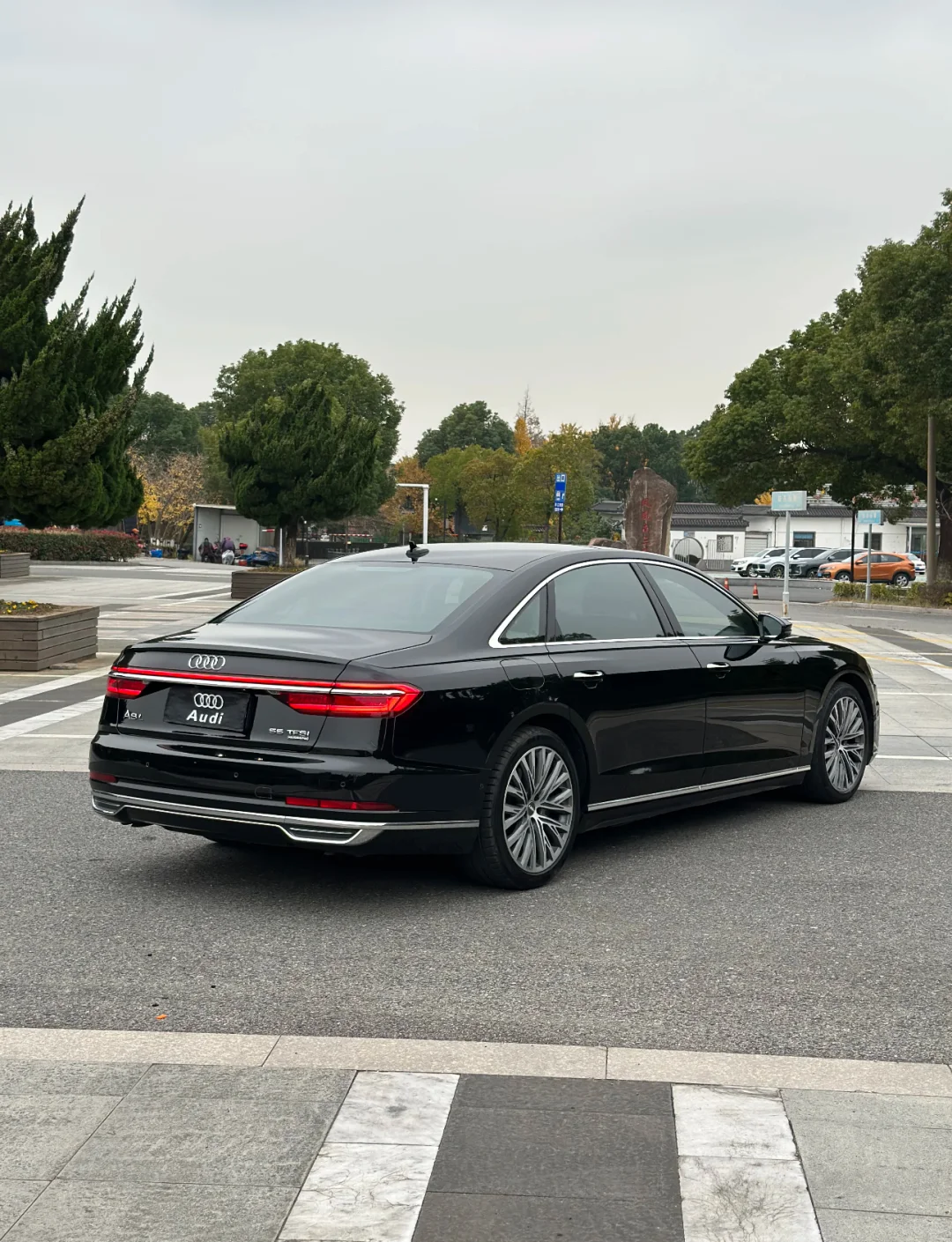 求购一台18年以后改款A8L