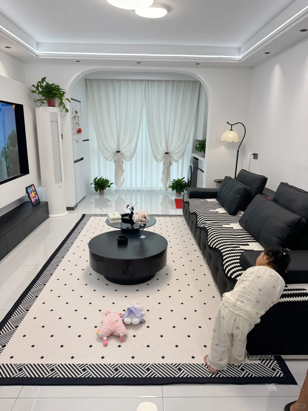 用⚫️⚪️色系搭配出了我极简的Dream house
